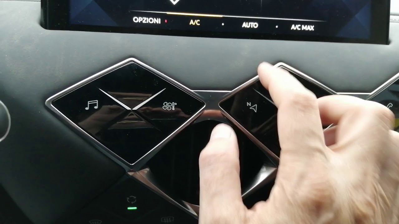 Digital Cockpit e Display Touch screen DS3 Crossback