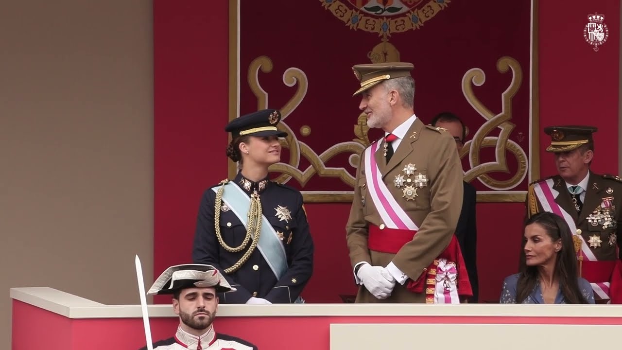 ​SS.MM. los Reyes y S.A.R,. la Princesa de Asturias presiden el &ldquo;D&iacute;a de las Fuerzas Armadas&rdquo;