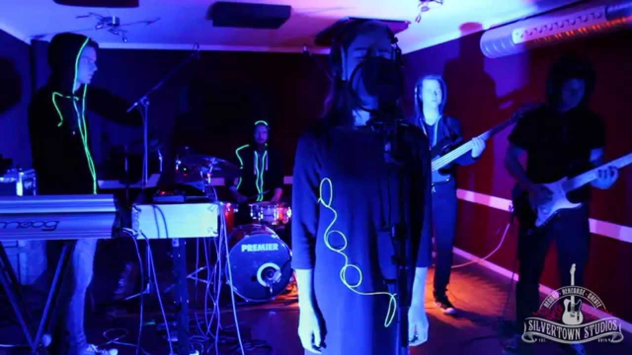 Kelvin - 'Run Away'