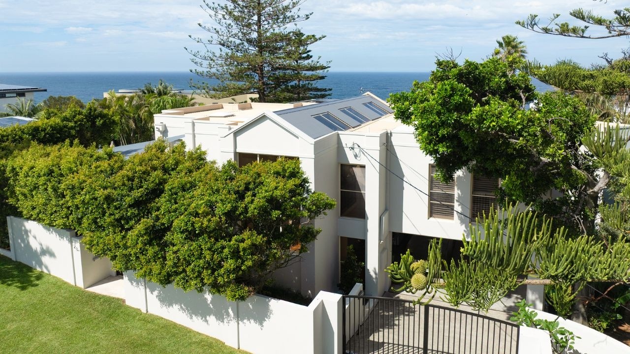 28A Ian Avenue, North Curl Curl | Clarke & Humel