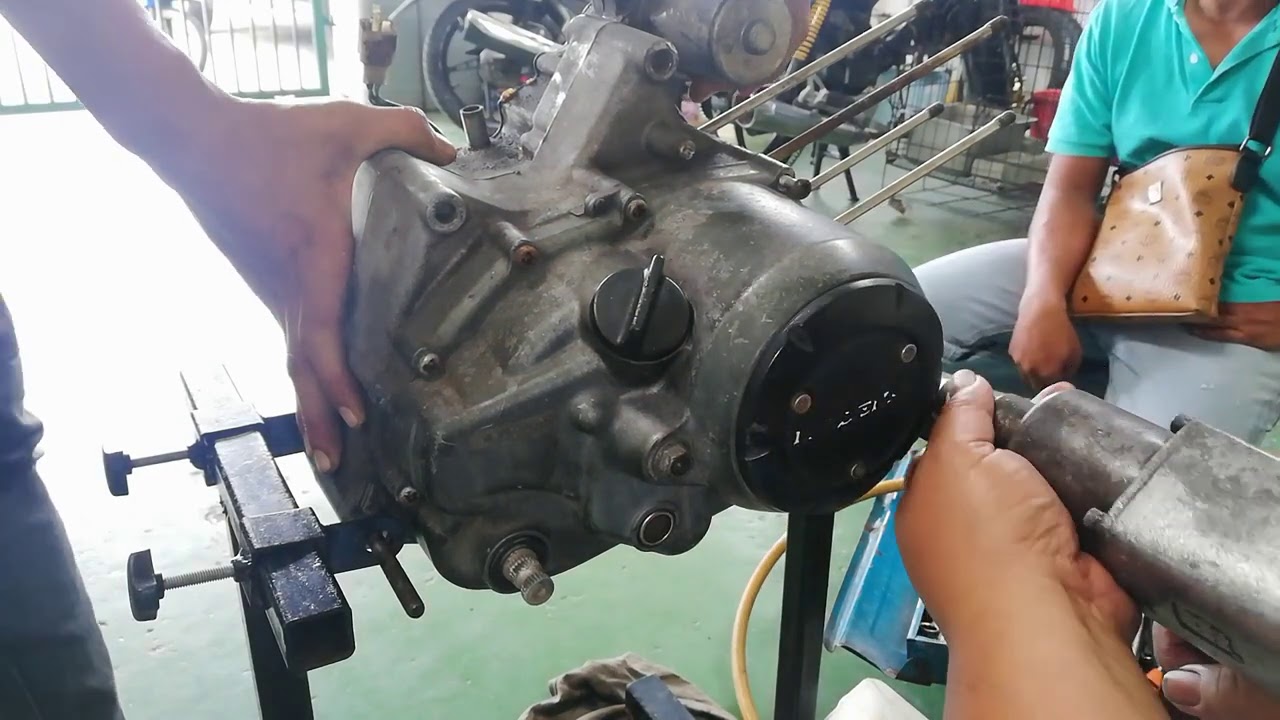 Modenas Kriss 110/120 Overhaul Buka Injin Tukar Con Rod (Kenapa Pasang Piston Terbalik) Part 1.