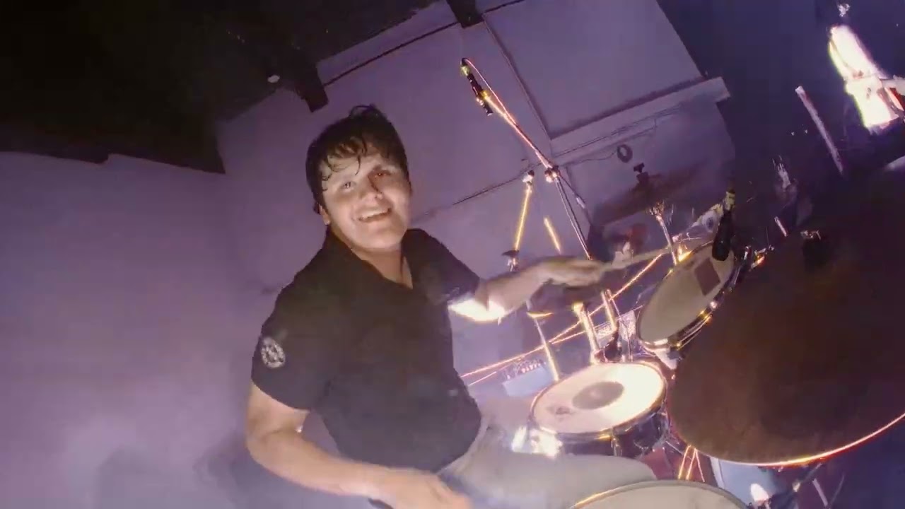 MALDITO ANTISOCIAL - Sexo, Drogas y Alcohol & Wang (En vivo en La Pelea)