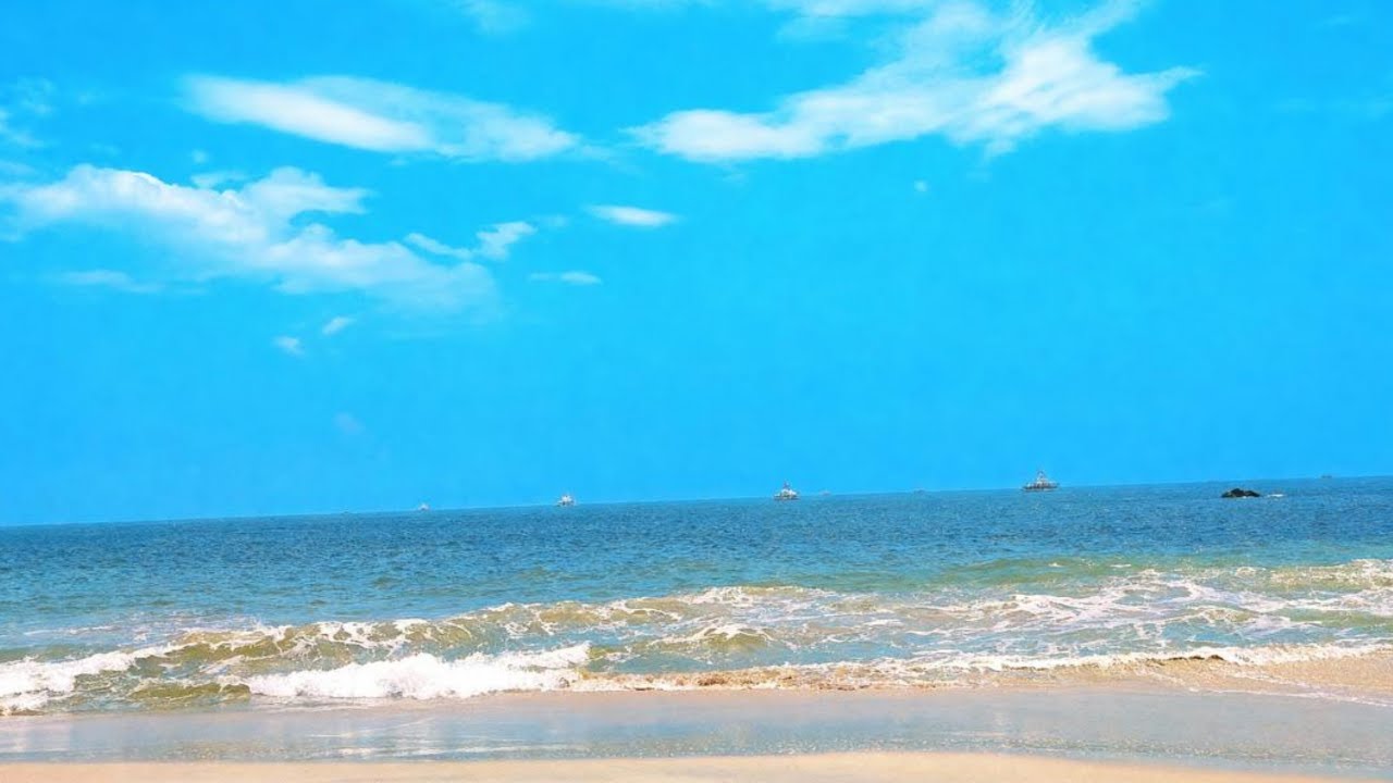 🌌 Starry Beach Night – Soothing Ocean Waves for Calm