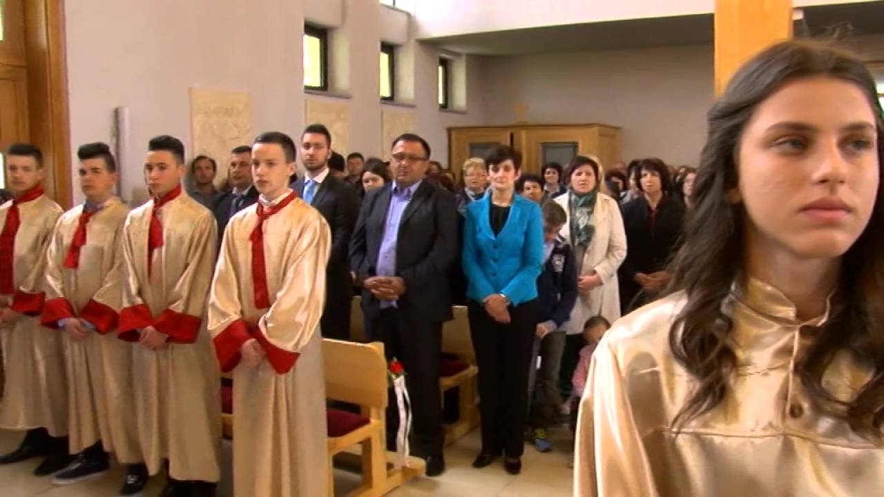 Sakrament svete krizme  crkva Sv. Josipa Gornja Dubica 10 04 2016