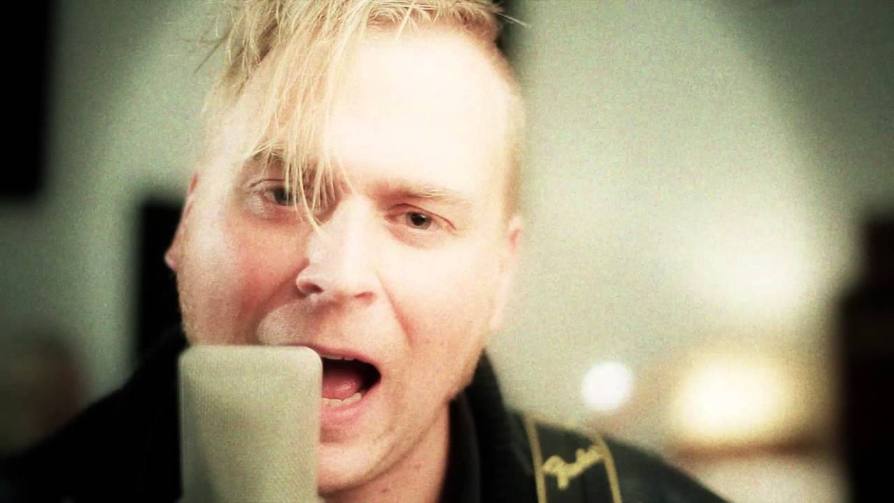 Hans Bollands&aring;s : Litt forelska - Offisiell musikkvideo
