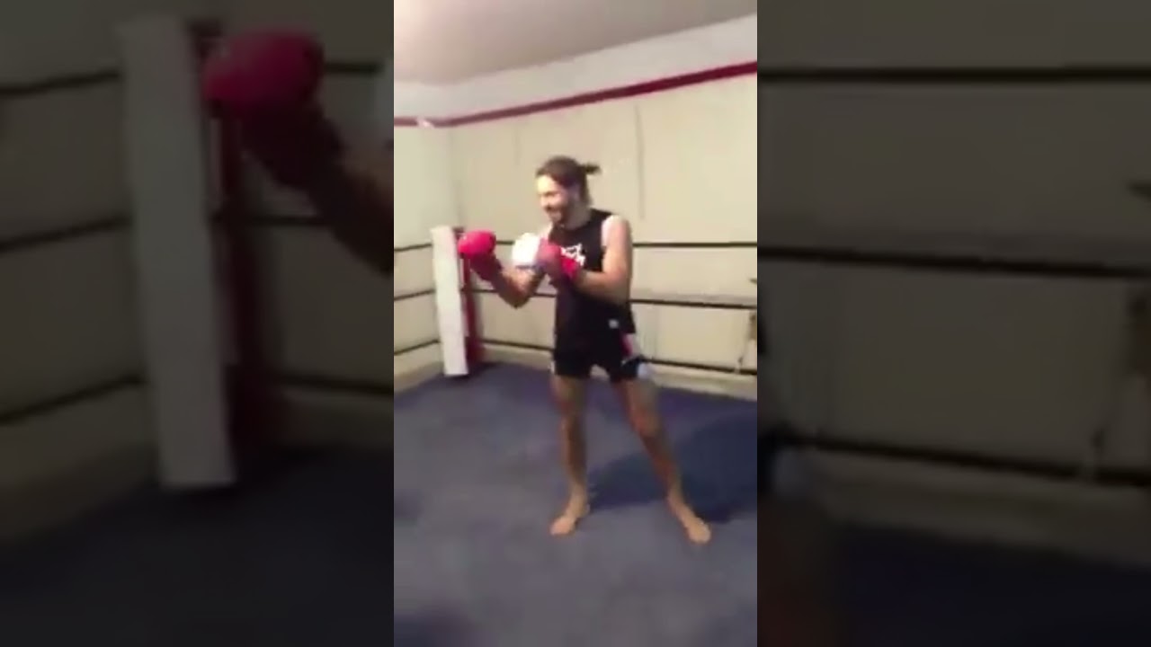 NUNCA SUBESTIME SEU ADVERS&Aacute;RIO #shorts