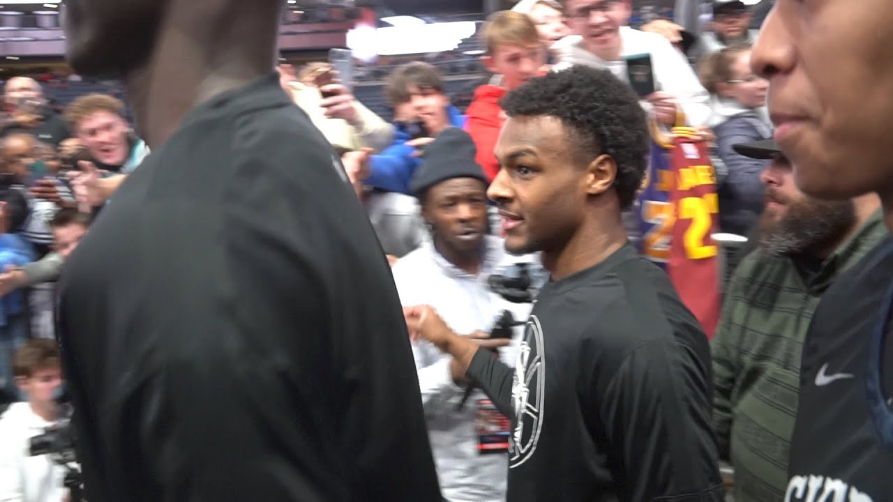 BRONNY JAMES & BRYCE JAMES enter stadium like rock stars to hundreds of screaming fans 😱