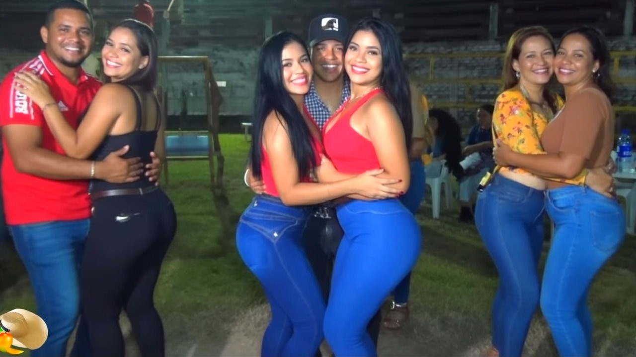 No te vayas a dormir sin ver este video--Abrazala bien compaa !! |Ajuchitlan del Progreso
