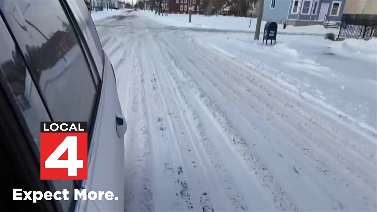 Detroit deploys full fleet of snow plows, salt trucks to tackle 5 inches of snow