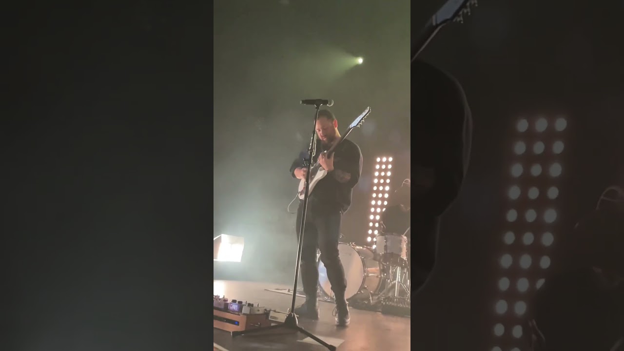 Hunnybee - Unknown Mortal Orchestra solo ~ 4/5/23 Kansas City