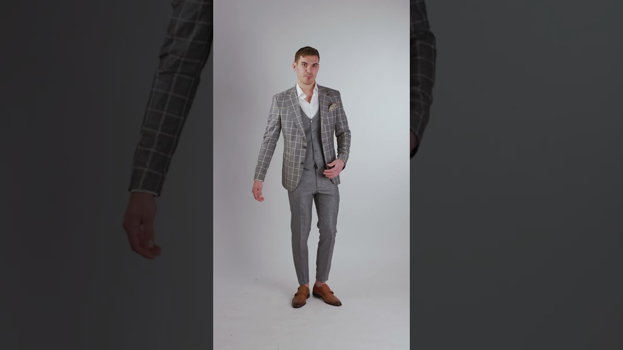 Dyonsu X Savvas Studio