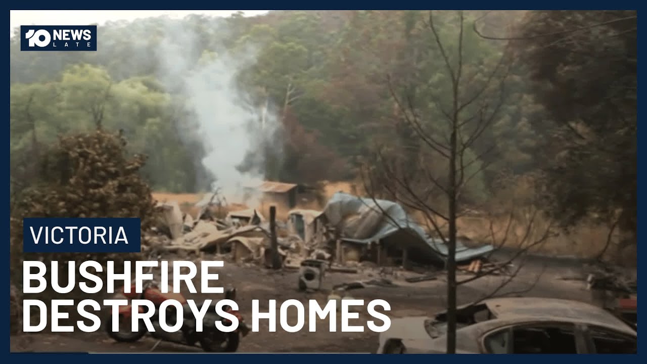 Major Bushfires Continue To Burn Across Victoria, 16 Buildings Destroyed | 10 News