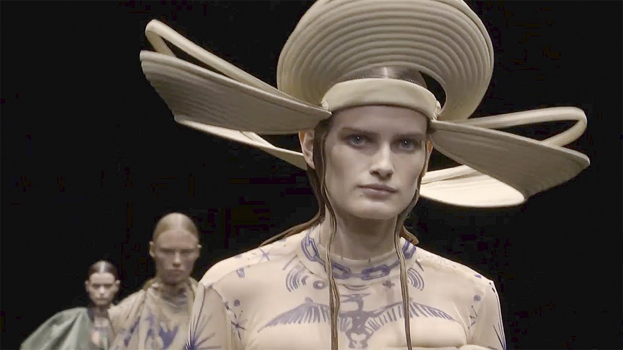 Gaultier by SACAI  | Haute Couture Fall Winter 2021/2022 | Full Show