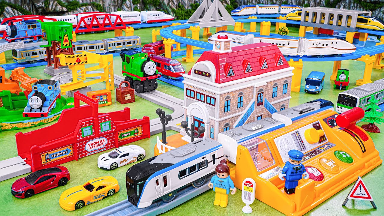 Plarail Shinkansen ☆ Construction of multi-purpose Titipo Motorised Train Control Centre Train Track