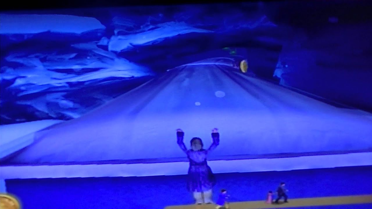 The Polar Express Walk through Chapter 2: The Rooftop Level: Rooftop resue