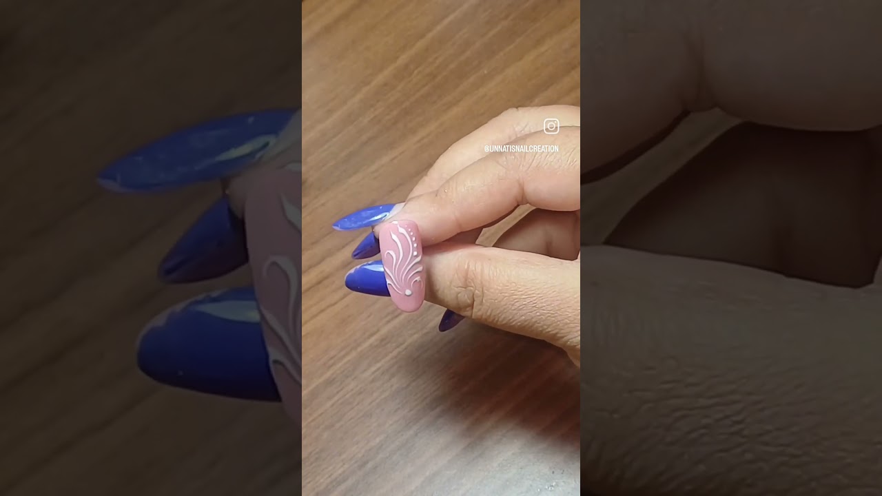 When nude gets artistic – Russian swirl love 🤎✨ 