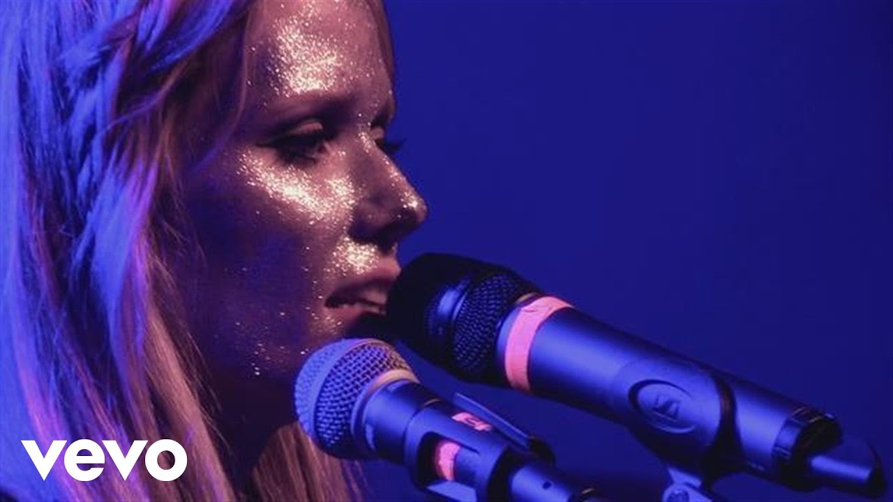 Oh Land - Wolf & I (VEVO LIFT presents)