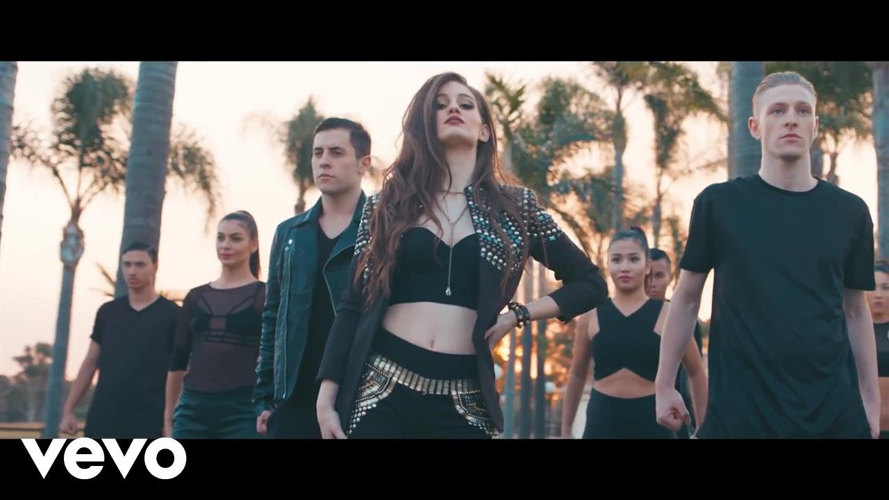 Athena Manoukian - XO