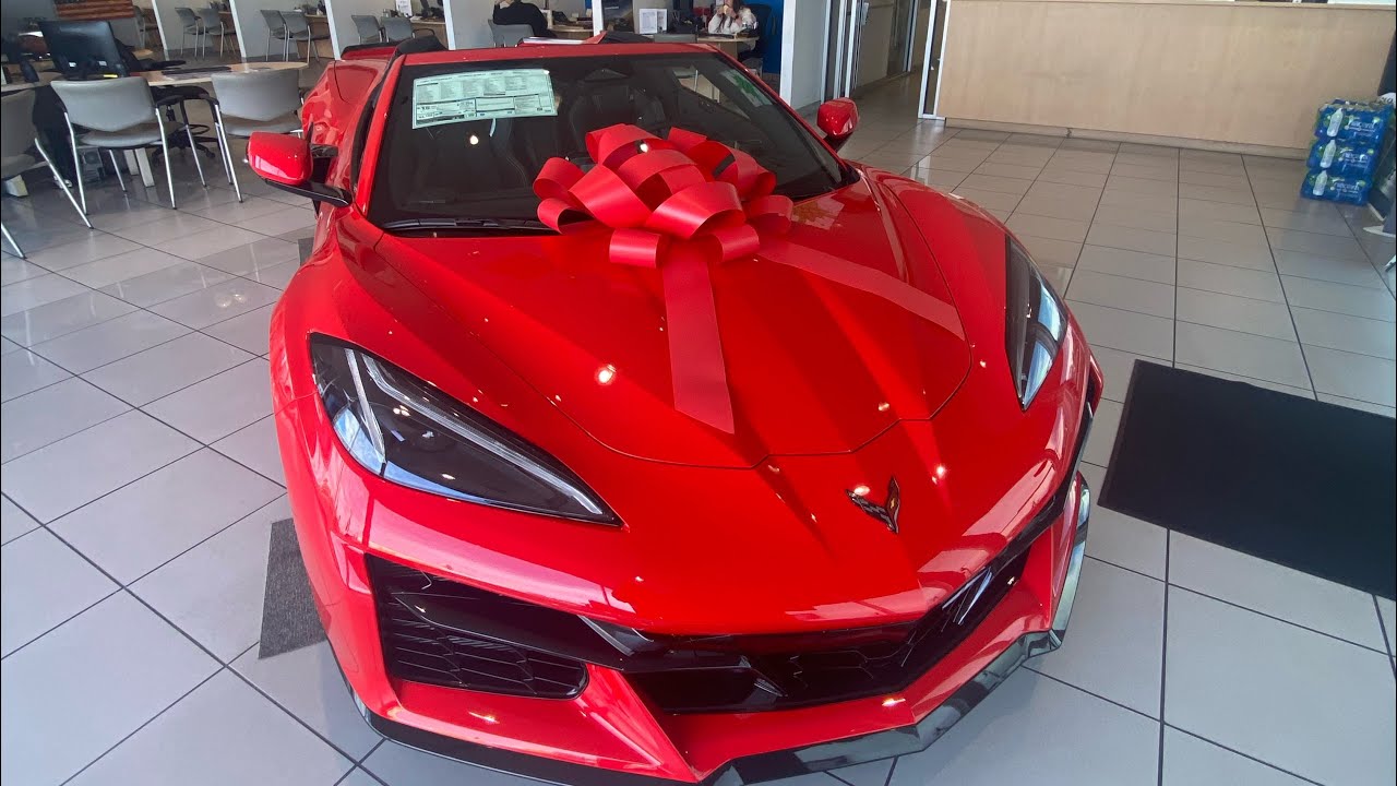 Получаем Corvette C8!!
