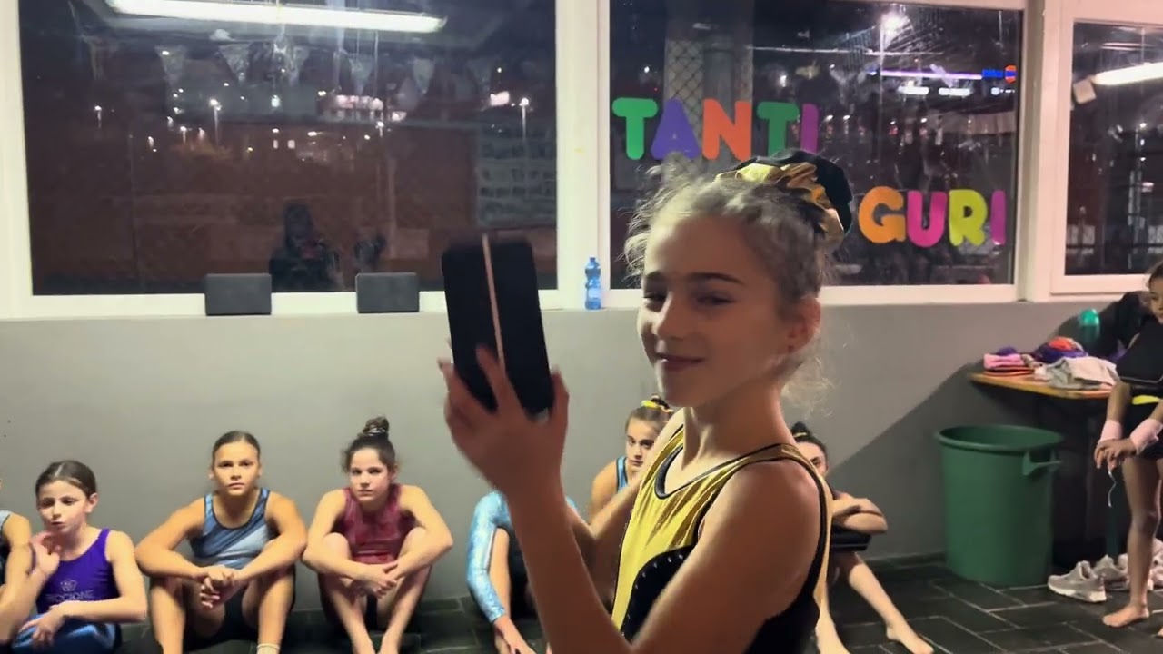 SFIDA DI EQUILIBRIO 🤭❤️🚀 #ginnastica #ginnasticaartistica 