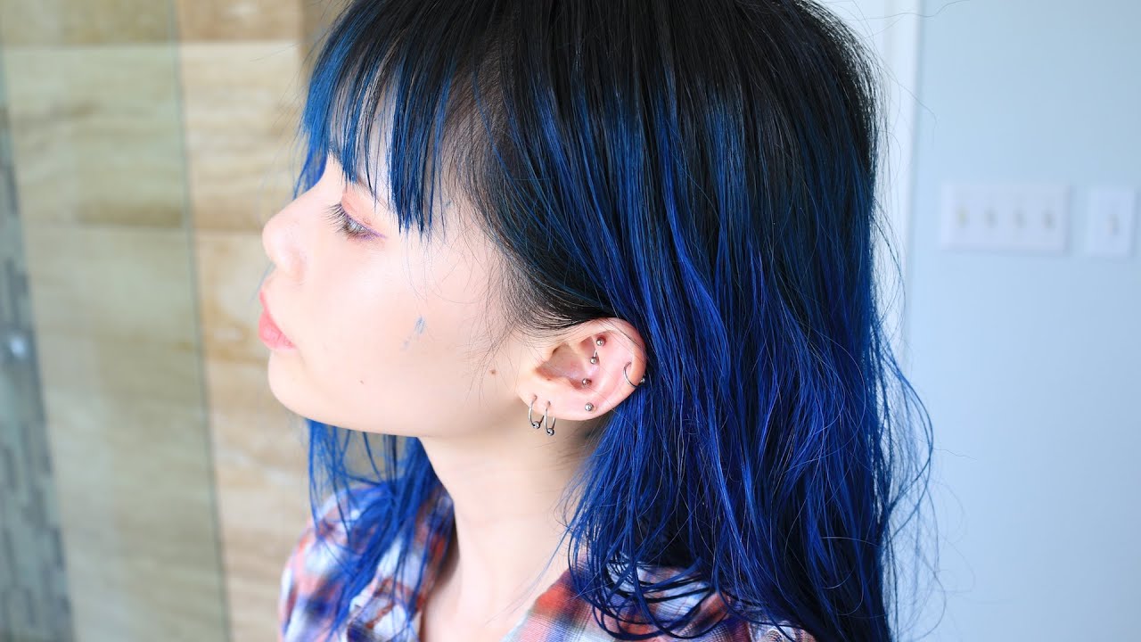 My New Hair Color! | Dyeing from Lavender to Deep Blue