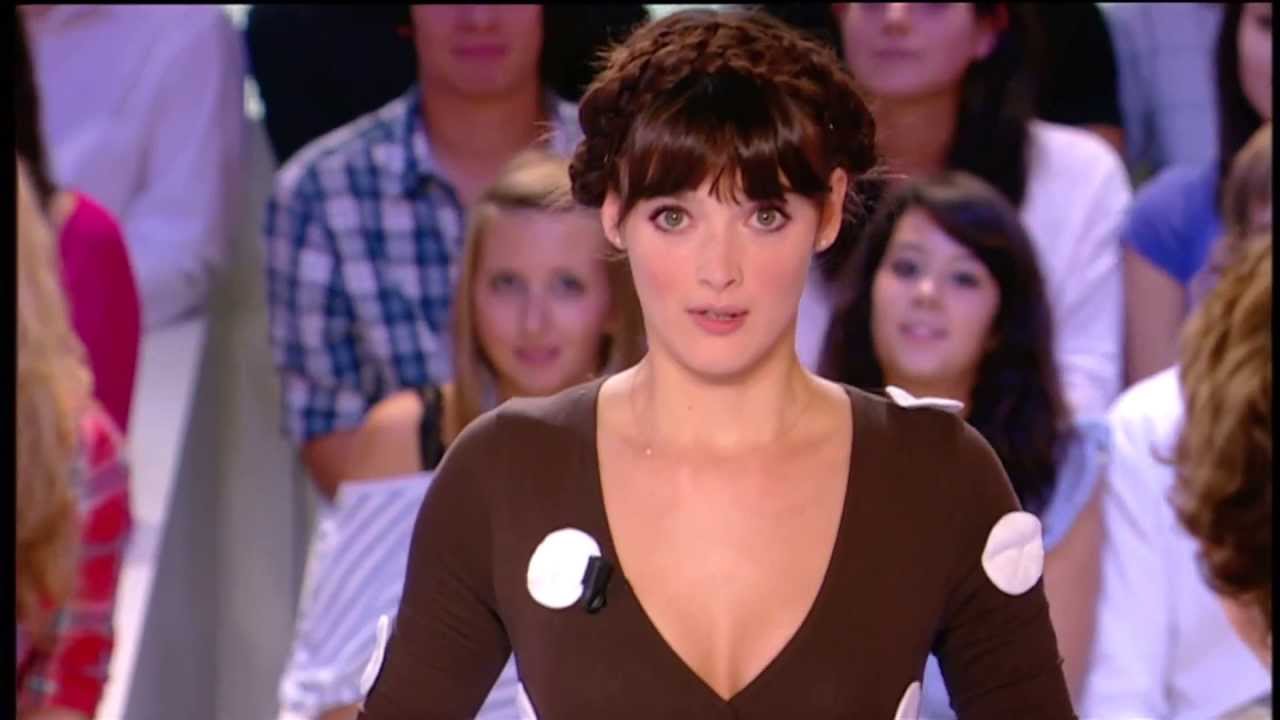 Charlotte Le Bon (FRONTBENDERS TIME EDITION)