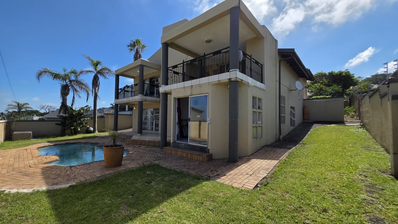 Spacious Double Storey Family Home with Sea Views in Uvongo