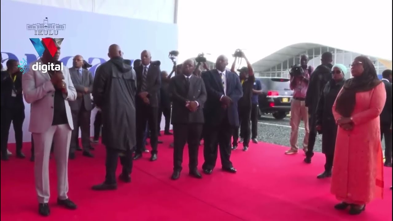 MSAFARA WA RAIS SAMIA ULIVYOWASILI KWENYE KANISA LA MWAMPOSA KUZINDUA HEMA JIPYA