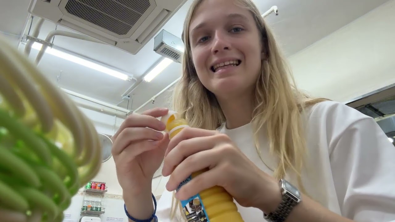 Déjeuner dans un centre commercial désaffecté (Hong Kong Vlog 4)