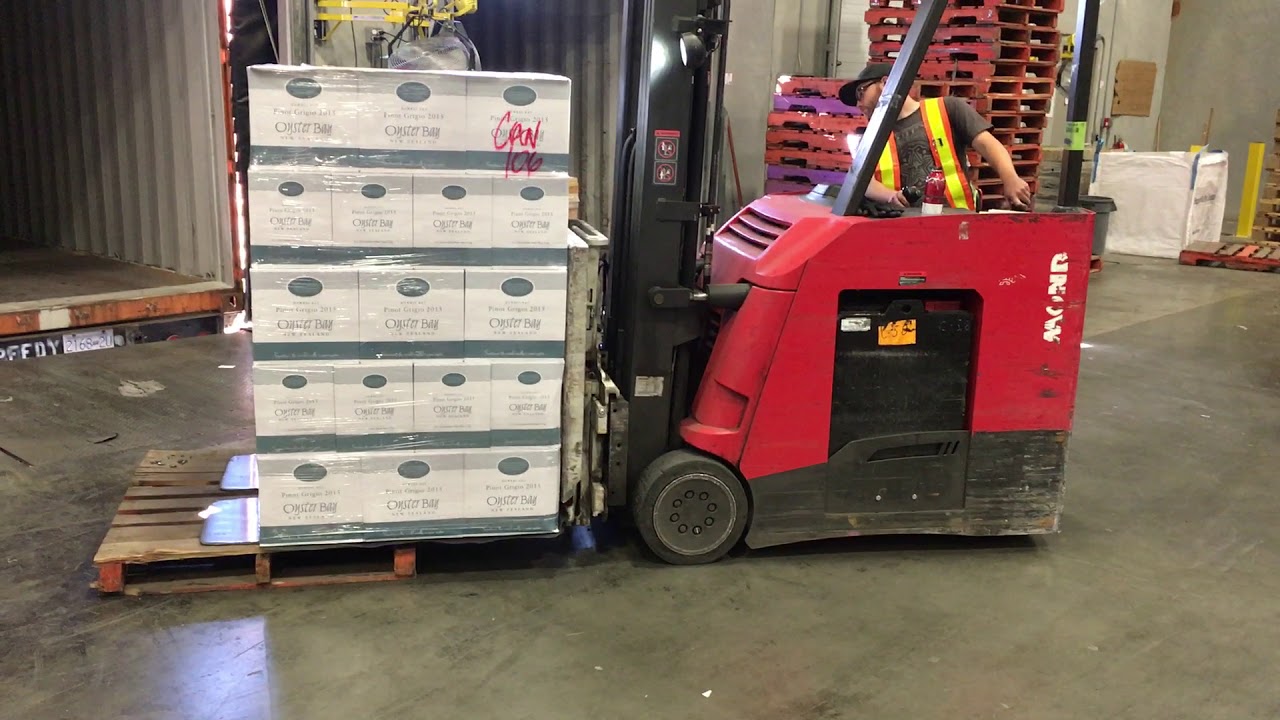 Container World(BC)  wine unload by sleep machine(2).
