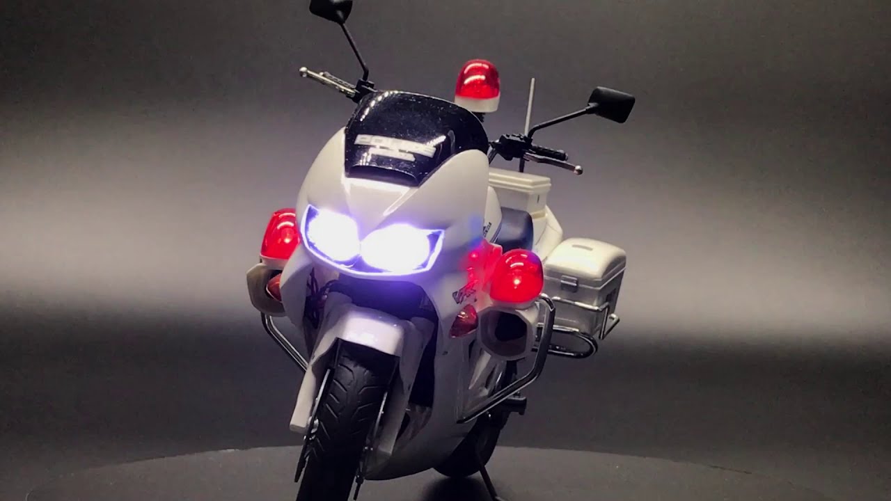 Fujimi 1/12 Honda VFR800  Police Motorcycle