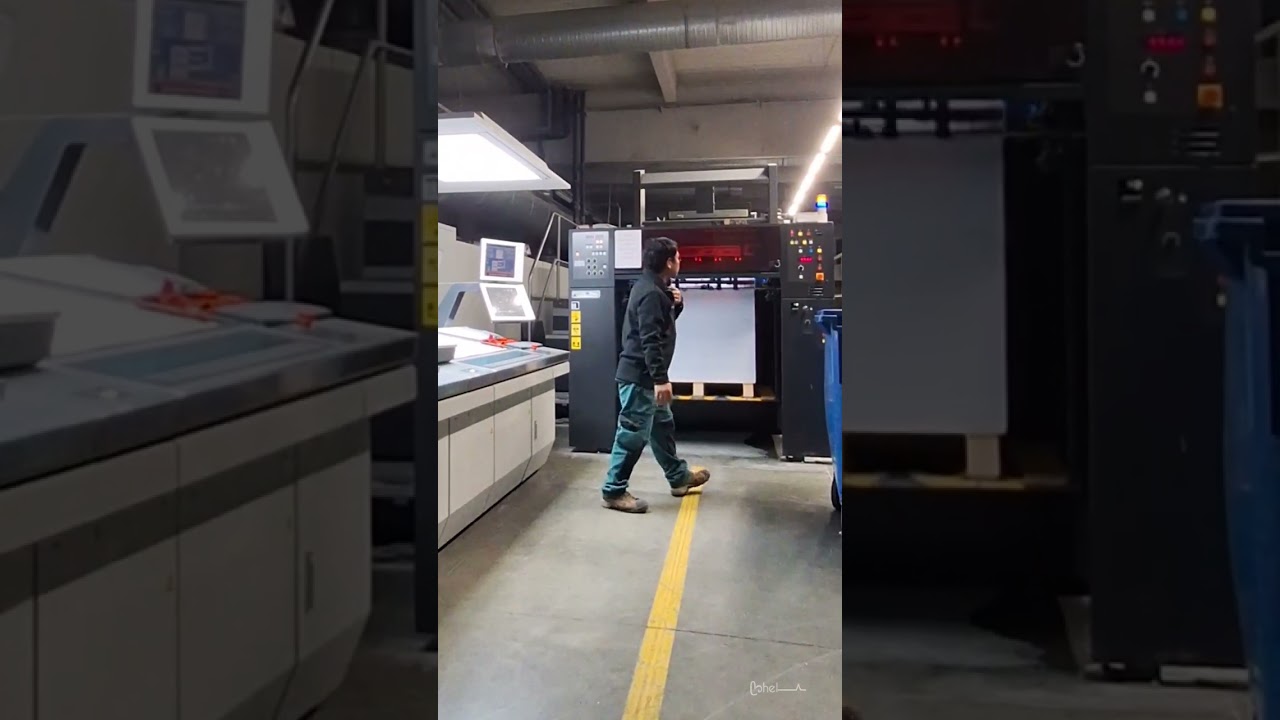 Printing together with Komori G37 perfecting.
