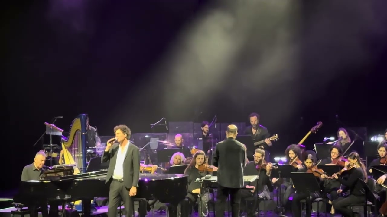 יוני רכטר ותזמורת המהפכה מבצעים לחנים שכתב לדליה רביקוביץ׳ 2026״אתה בוודאי זוכר ״(אלון עדר)