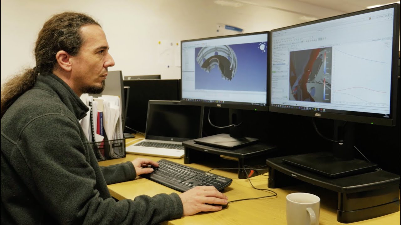 Managing the extreme heat in a tokamak fusion device - introducing the divertor