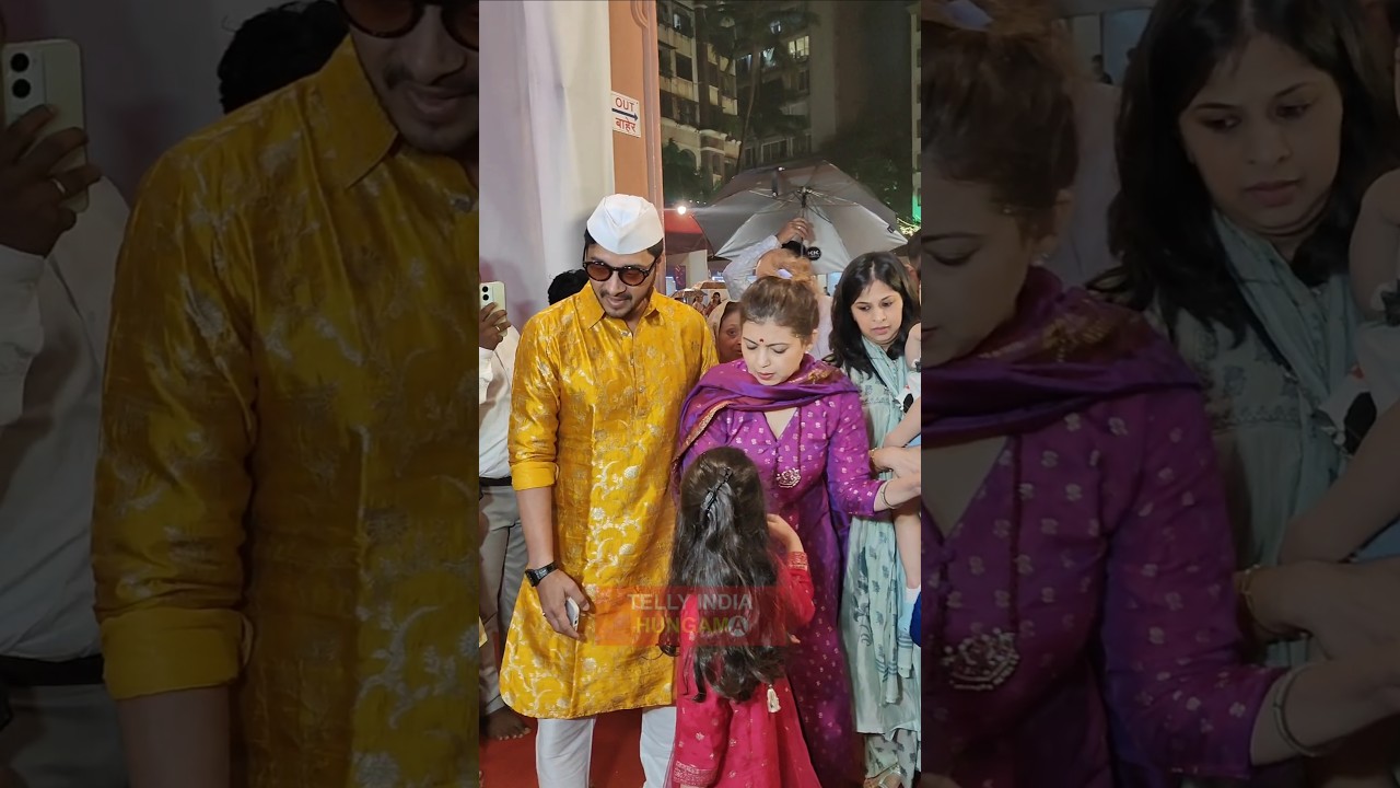 Shreyas Talpade With Family Take Blessing With Ganapati Bappa Morya At Andheri Cha Raja Darshan