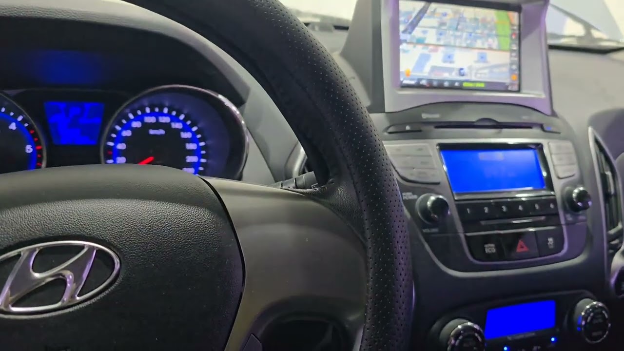 2011 HYUNDAI Tucson KMHJU81VBBU251418