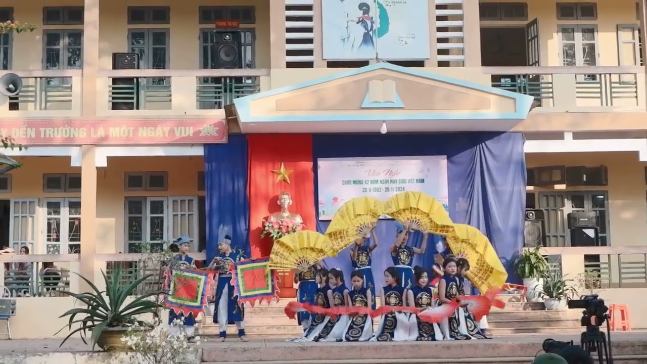 QUYEN GOP ỦNG HỘ HỌC SINH DỊP TẾT NGUYÊN ĐÁN