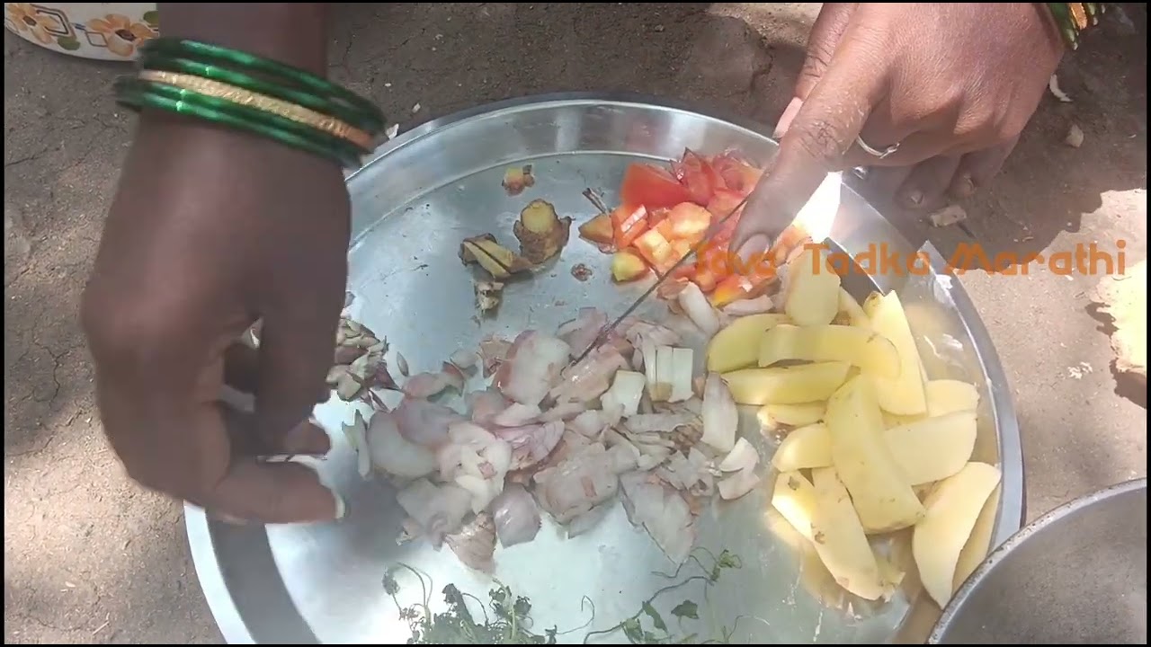 Authentic Village Bombay Duck Potato Curry ASMR | चुलीवरचा गावरान बोंबील बटाटा कालवण