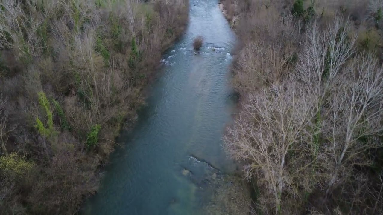 Oltre l'Orizzonte: Flusso Infinito | Musica Neo-Classica per Immagini dal Fiume (4K)