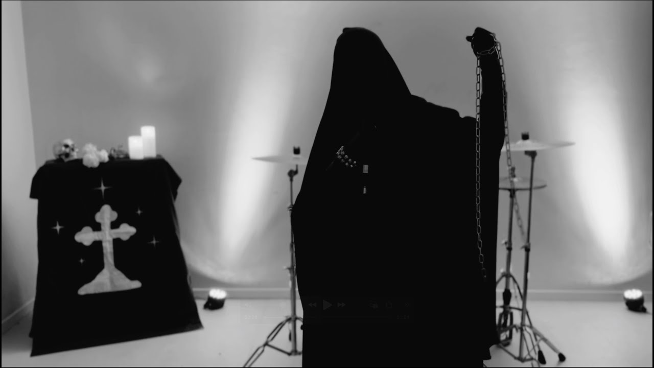 Cimitero - Mausoleo (Official Music Video)
