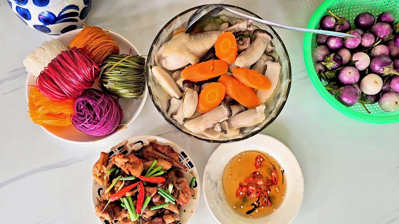 Cơm nhà hôm nay | Gà và nước dừa dứa siêu thơm ngọt cho hai món 