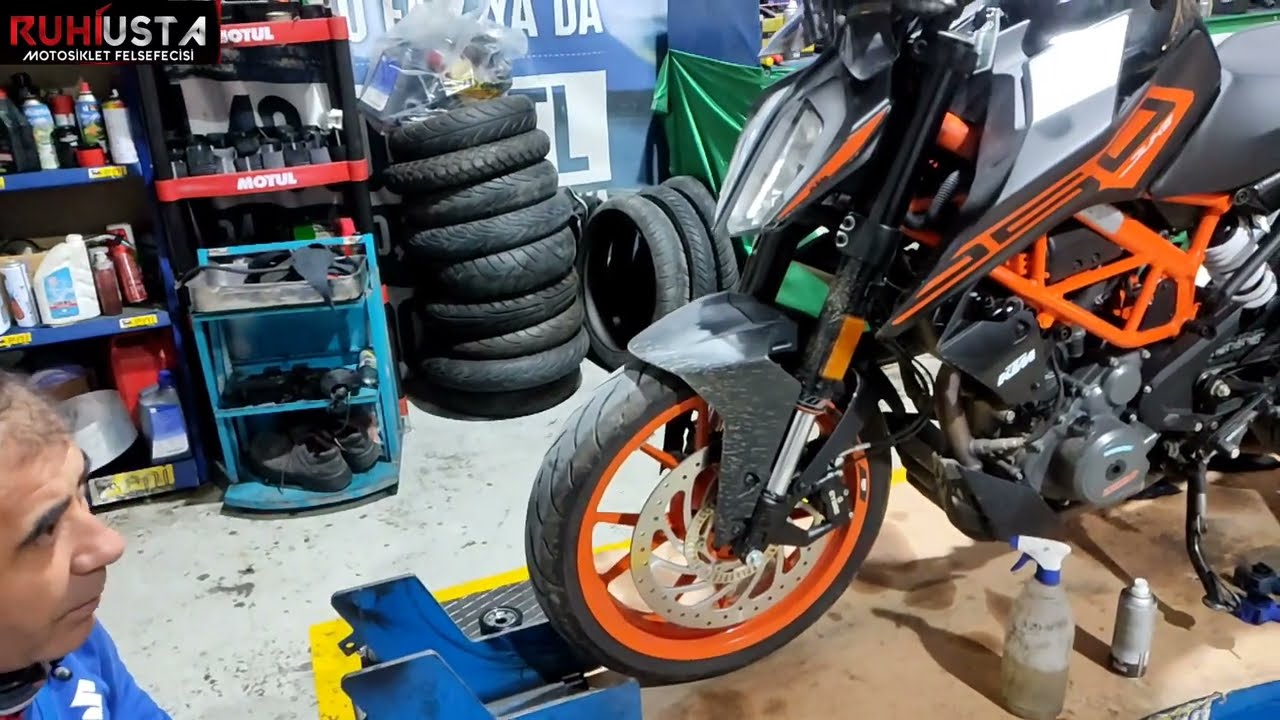 KTM DUC250/ZİNCİR GERGİNLİK AYARI VE YAĞLANMASI
