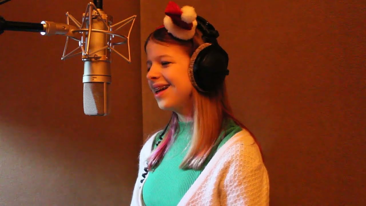 Have Yourself a Merry Little Christmas - Zespół Wokalny CHWILKA (Cover w wykonaniu Mai Romanowskiej)