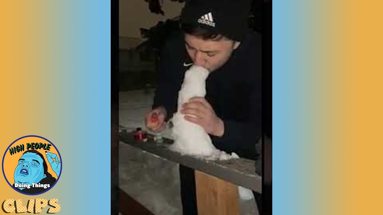 Creative Snow Bong | High People Doing Things