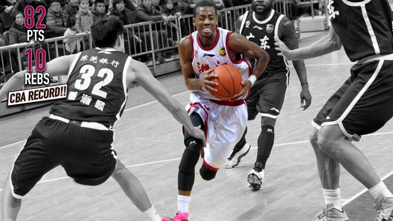 Errick McCollum Dropped 82 Pts in front of a packed house! Full Highlights vs 广东 (30.01.15)
