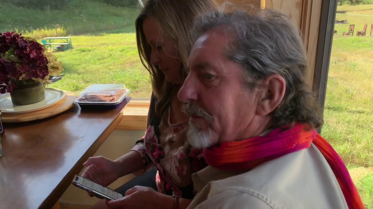 GTNT: Grandpa Tries Wearing Scarves
