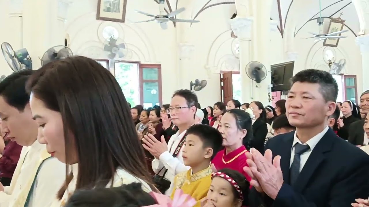 ĐTGM Giuse Vũ Văn Thiên Dâng Lễ Mừng Ngọc Khánh Cho Ông Cố :giuseTrần Văn số và mariaBàTrần Thị Hắc 