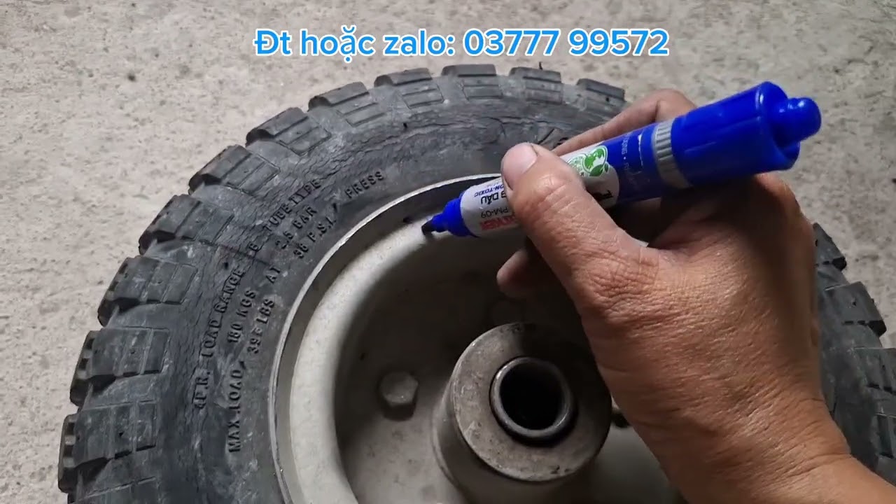 Bánh xe đẩy, đèn diệt khuẩn, thùng Inox hàng Nhật bãi