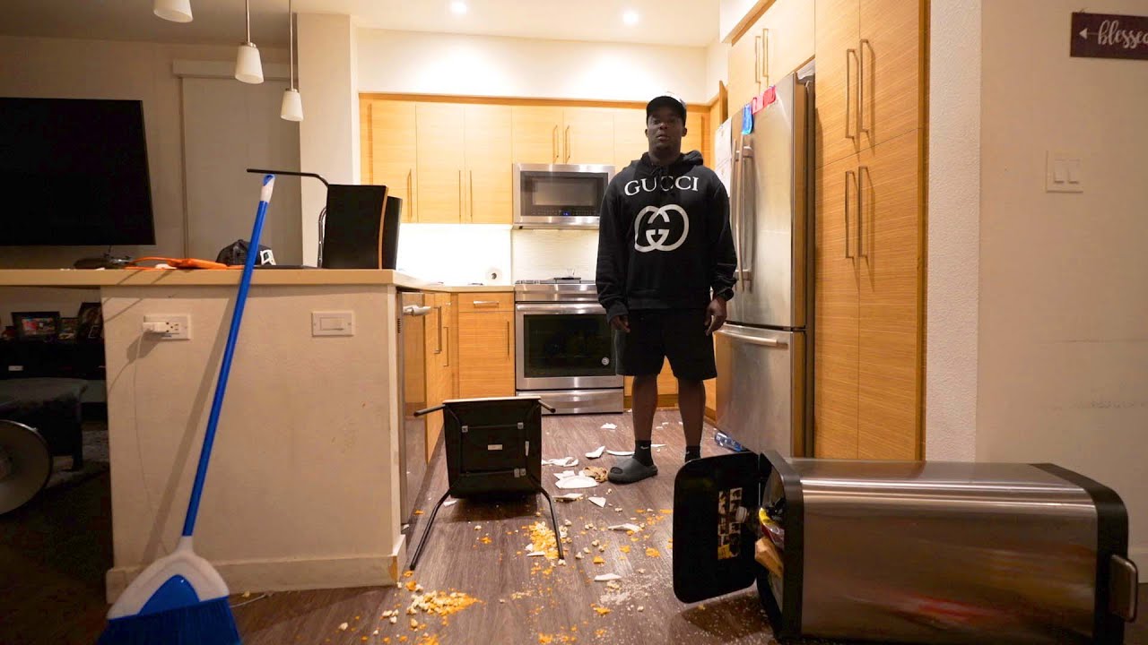 Tee Tee's Muscular  Ex Boyfriend DESTROYED MY HOUSE . . .