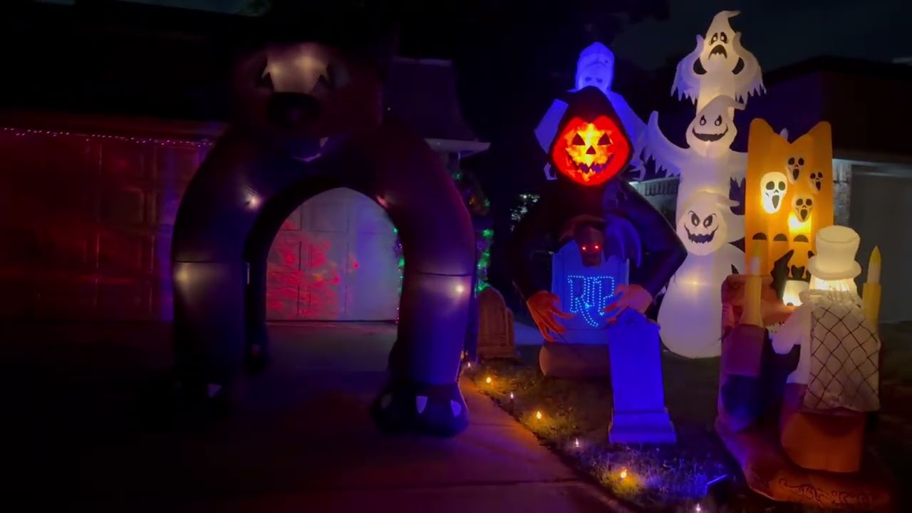 halloween display 2025